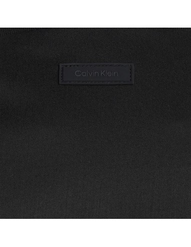 CALVIN KLEIN CAZADORA K10K112074_NG NEGRO (M)