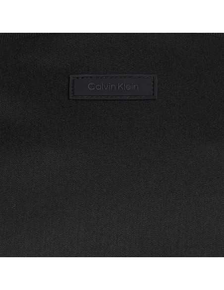 CALVIN KLEIN CAZADORA K10K112074_NG NEGRO (M)